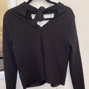 Reversible black long sleeve